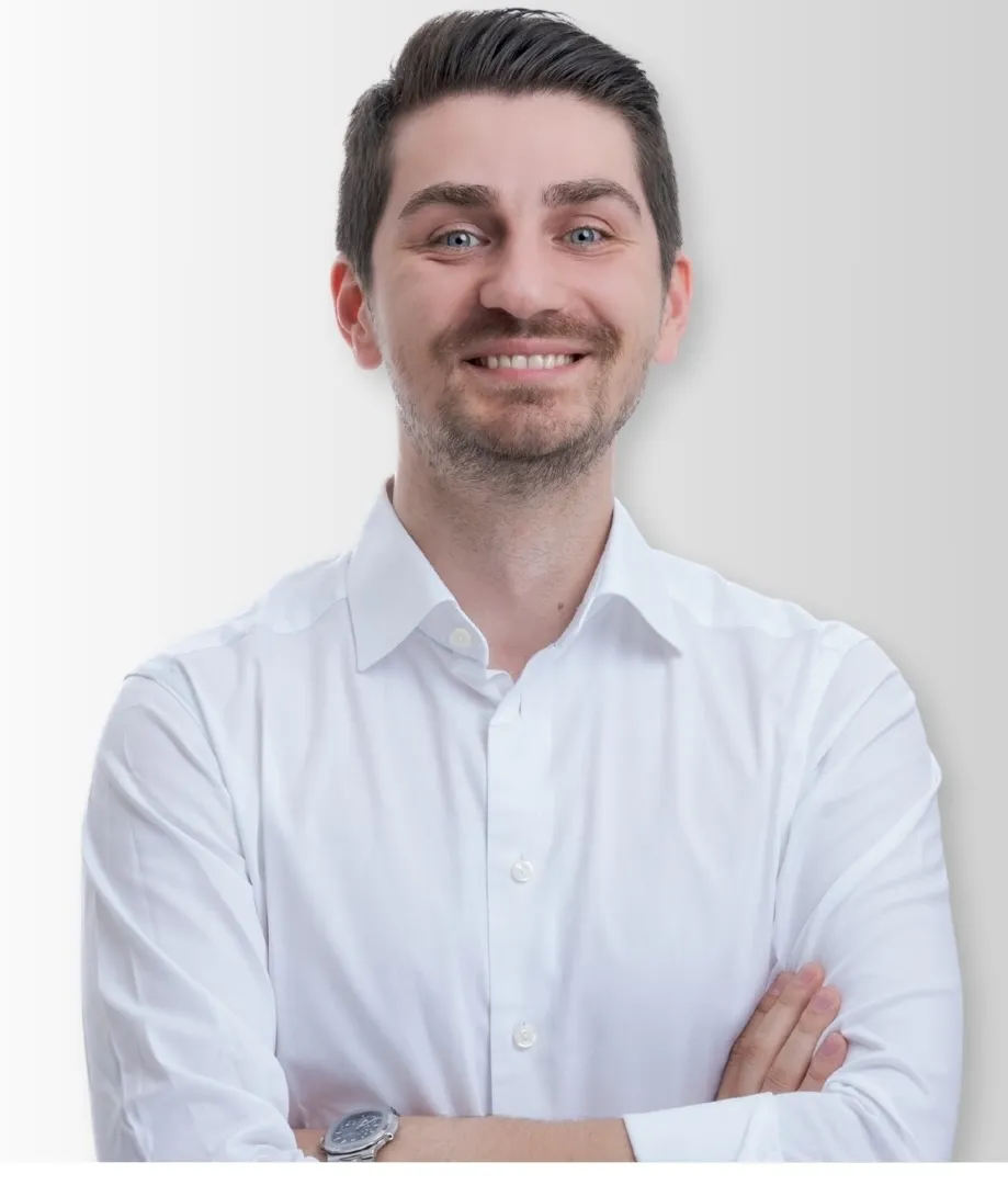 Nezih Sipahioğlu 