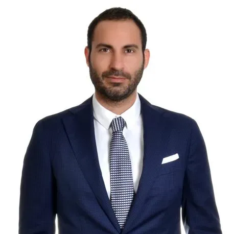 Oktay Sekuçoğlu